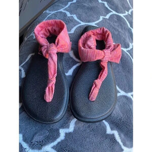 Sanuk Women's US 6 Sandals Pink  Comfy Summer Casual Memory Foam Preowned